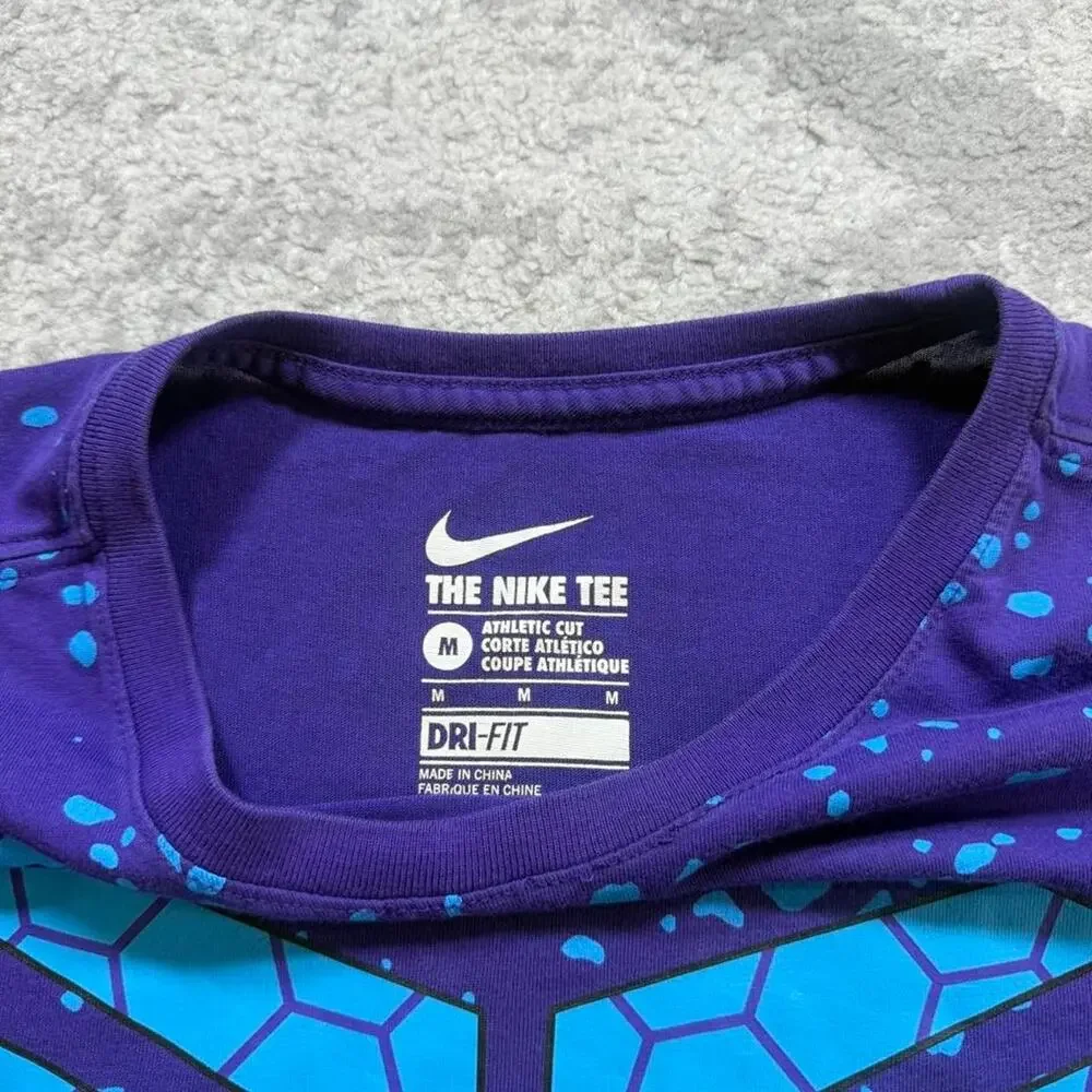 Nike Kobe Bryant T Shirt Purple Mamba Logo Hornet Basketball fits like small